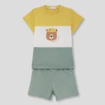 Conjunto infantil niño camiseta mostaza y short verde 264031