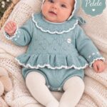 Pelele de punto bebé niña Felicia verde agua con capota Ref. 9920
